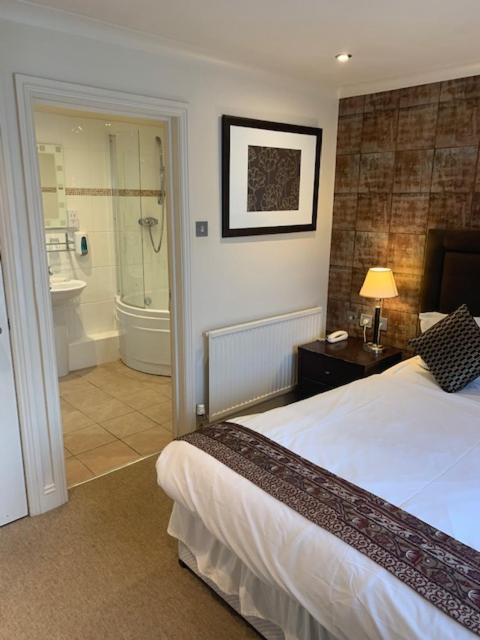 The Yeovil Court Hotel Экстерьер фото